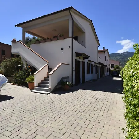 Gelsomino - Zona Mare Con Spazi Esterni, Clima E Posti Auto