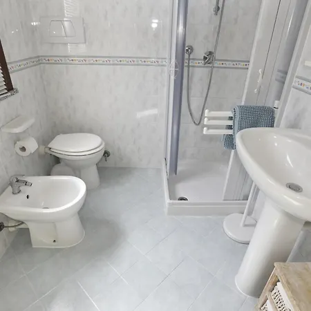 Gelsomino - Zona Mare Con Spazi Esterni, Clima E Posti Auto Apartmán